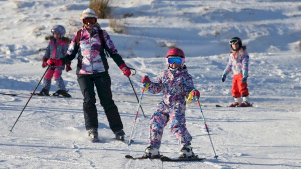 big-freeze-slides-into-new-year-as-ice-&-snow-warnings-in-place-across-scotland…-–-the-scottish-sun