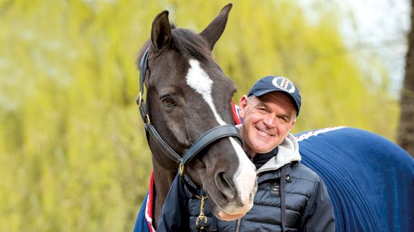 super-groom-alan-davies-announces-he-is-stepping-back-in-2023-–-horse-&-hound