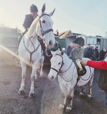 ‘can-i-go-again?’-tiny-showing-champions-take-to-the-trail-hunting-…-–-horse-&-hound