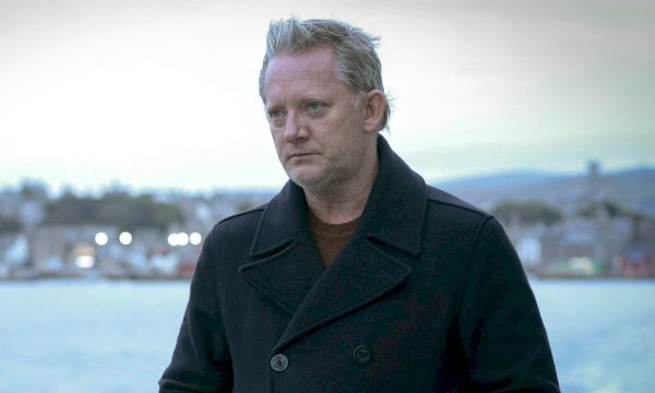 shetland-star-douglas-henshall-reveals-next-project-following-…-–-hello!
