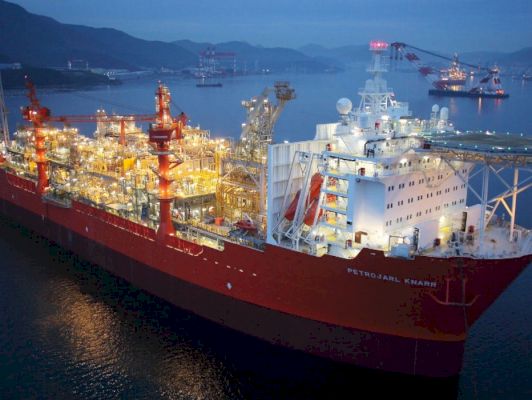 watch:-shetlanders-send-a-message-in-a-bottle-urging-‘sibling-…-–-offshore-energy