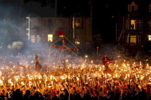 in-pictures:-spectacular-up-helly-aa-festival-returns-after-two-year-absence-–-wiltshire-times