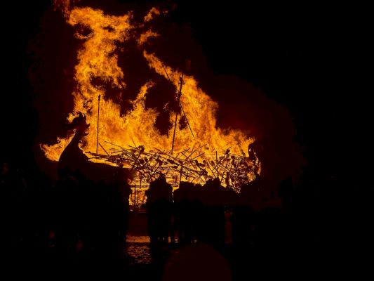 guizers-in-high-spirits-as-historic-up-helly-aa-procession-takes-to-the-streets-–-shetland-news