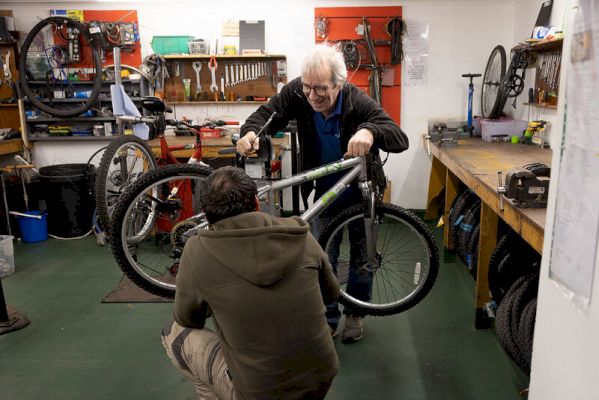 offenders-turning-their-lives-around-with-community-payback-projects