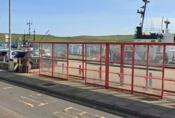 man-admits-assaulting-children-and-hurling-glass-bottles-at-bus-driver