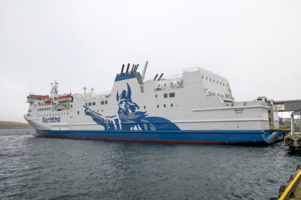 ferry-fare-freeze-paves-way-for-northlink-bookings-to-open