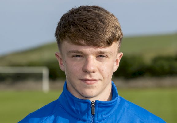 hat-trick-for-grant-as-shetland-glide-past-greenland