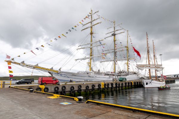 watch:-entertainment-continues-at-tall-ships-festival