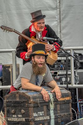 splash-of-colour-and-dance-at-tall-ships