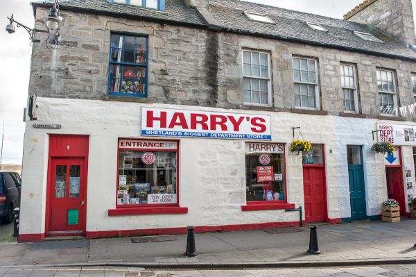 harry’s-given-green-light-to-build-three-flats-in-department-store