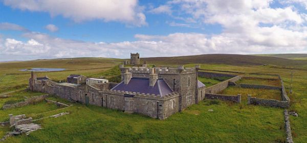 historic-brough-lodge-sold-for-30,000