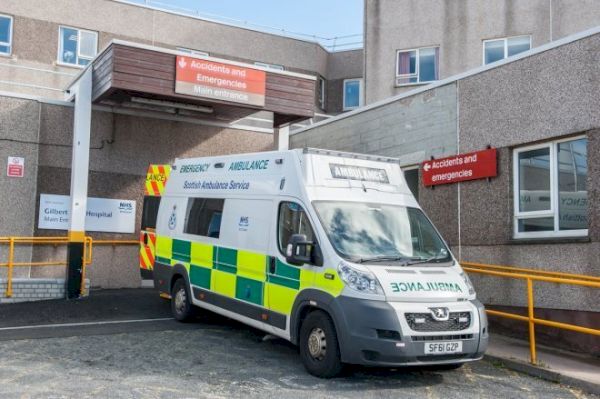 two-drivers-in-hospital-after-crash