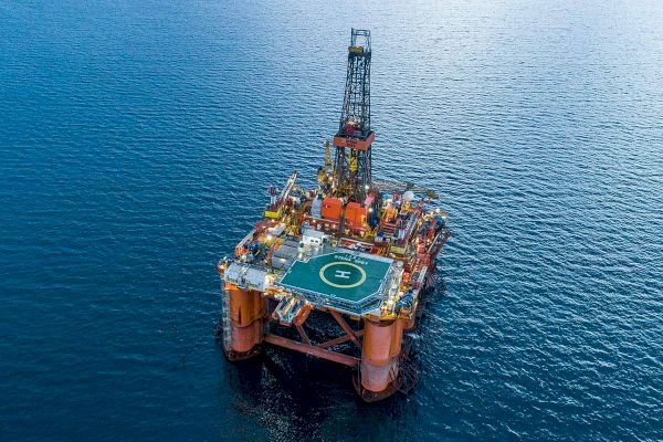 workers-flown-to-sumburgh-from-damaged-north-sea-platform