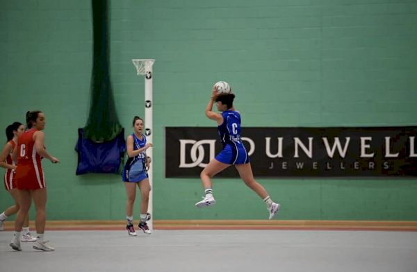 guernsey-next-in-match-four-of-netball-island-games