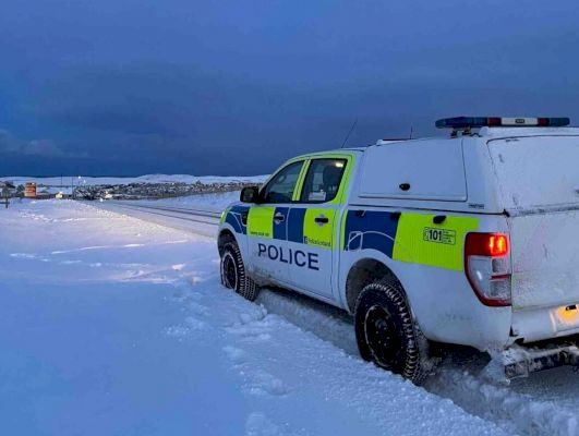 police-warn-motorists-not-to-travel-unless-‘absolutely-necessary’