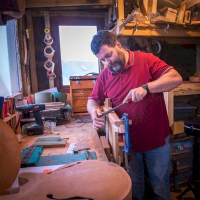 scalloway-man-repairs-forgotten-fiddle-which-could-date-back-to-the-late-1800s