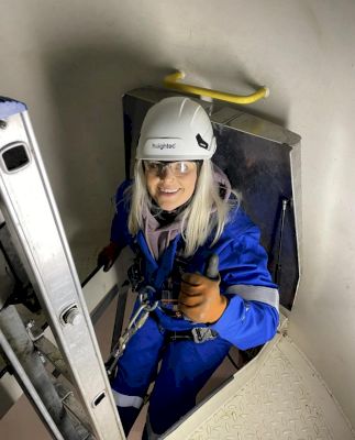 lauren-triumphs-at-renewables-ceremony
