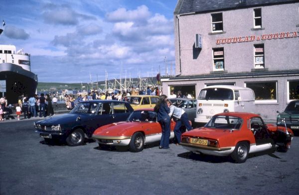 classic-motor-show-roars-back-for-40th-anniversary