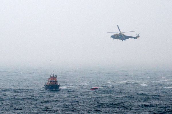 offshore-workers-refuse-to-fly-in-helicopters