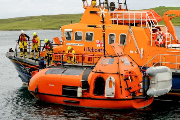 lifeboat-is-launched-to-help-another-lifeboat