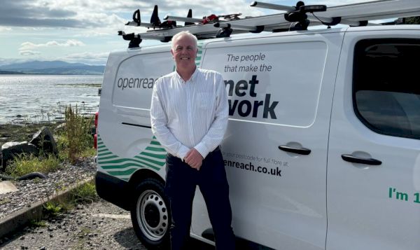 telecoms-engineer-kenny-hangs-up-after-almost-half-a-century-keeping-the-isles-connected