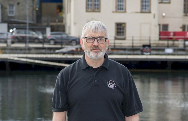 wishart-selects-dog-handler-as-local-hero