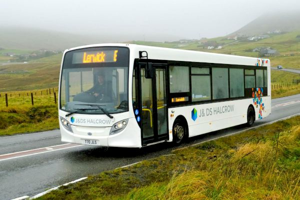 bus-service-contracts-on-community-council-agenda