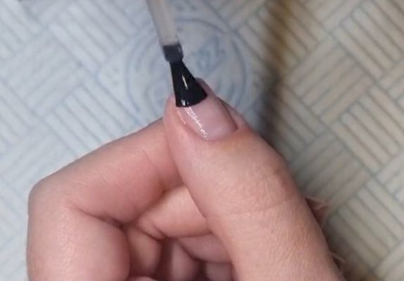 cheap-nail-products-behind-huge-rise-in-allergies-and-health-problems