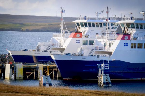 yell-sound-ferries-down-to-single-vessel-again 