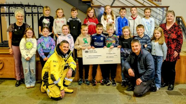 whalsay-pupils-raise-thousands-for-rnli 