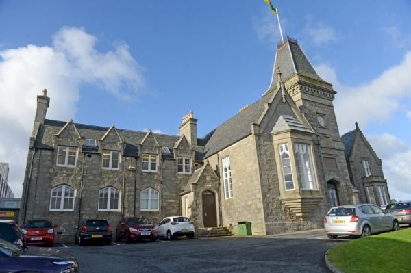 security-cameras-hoped-to-tackle-vandalism-and-break-ins-at-former-anderson-high-school