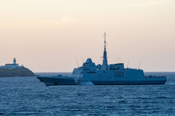 french-frigate-berths-in-lerwick-on-her-way-to-powerful-royal-navy-task-group-of-stealth-jets-and-warships