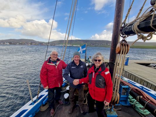 the-swan-set-to-get-a-new-mast