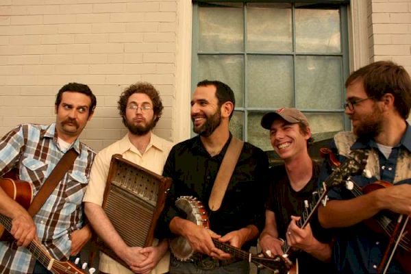 folk-festival-announces-visiting-line-up