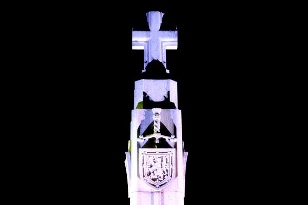 county-war-memorial-to-be-lit-up