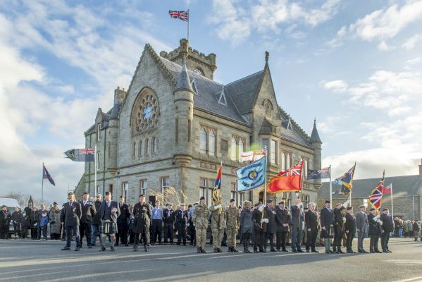 tributes-paid-for-remembrance-sunday