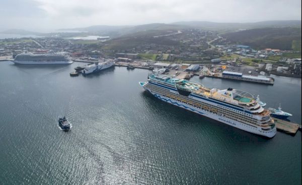 polar-cruise-ship-cancels-her-maiden-lerwick-call-due-to-weather 