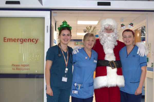 santa’s-last-rounds-at-the-gilbert-bain