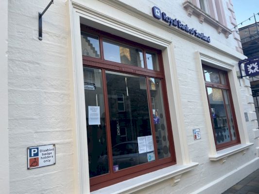 bank-closes-for-‘essential-building-works’ 