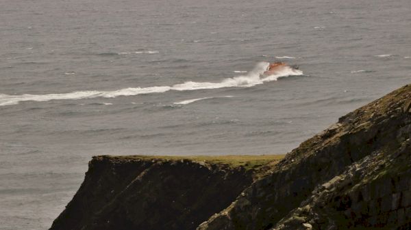 coastguard-searches-for-boat-sinking-near-st-ninian’s-isle