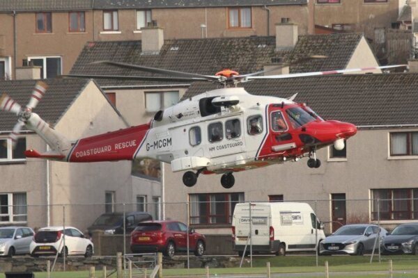 coastguard-rescue-sick-crew-member