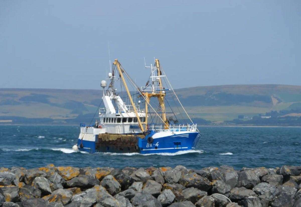 summer-shefa-cable-damage-caused-by-mainland-scallop-dredger