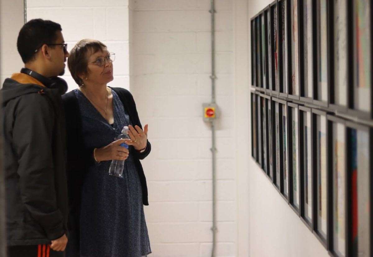 local-artists-opens-latest-exhibition-in-aberdeen,-bigger-and-braver-than-before