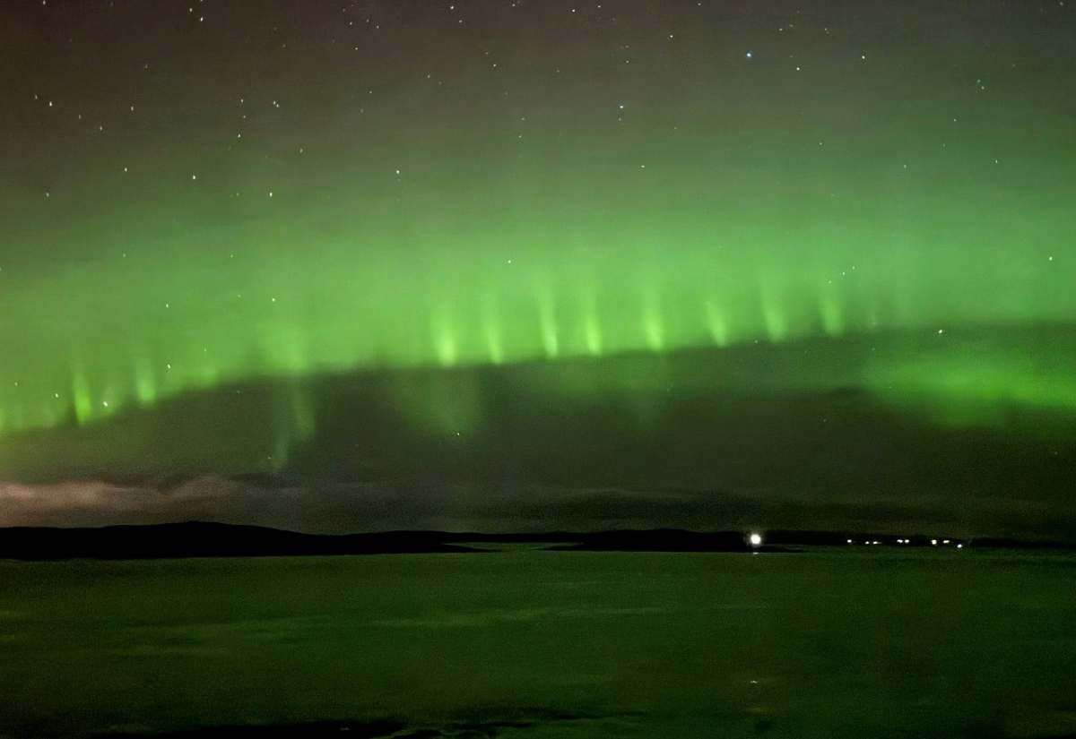 mirrie-dancers-put-on-epic-display-in-whalsay