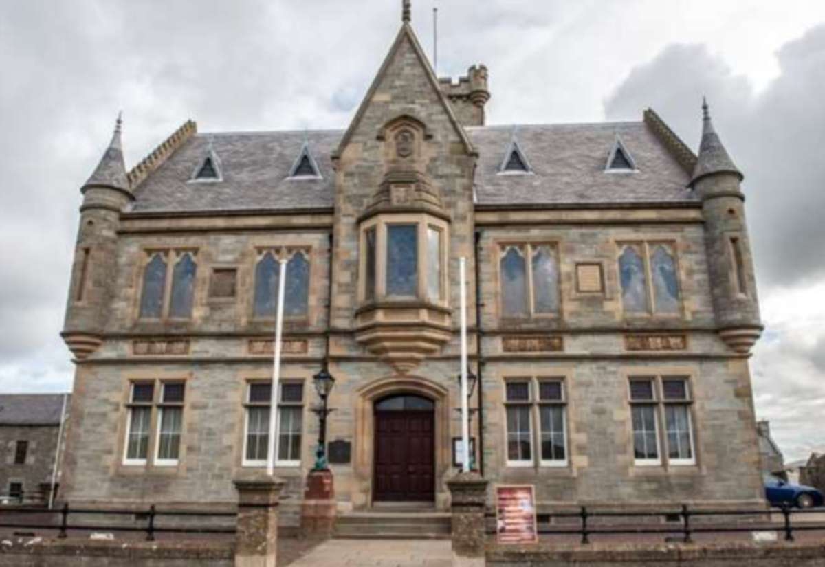 town-hall-roll-of-honour-projections-delayed