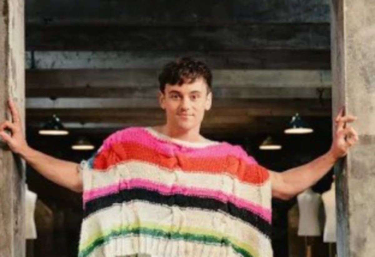 wishart-invites-tom-daley-to-isles-after-knitting-controversy