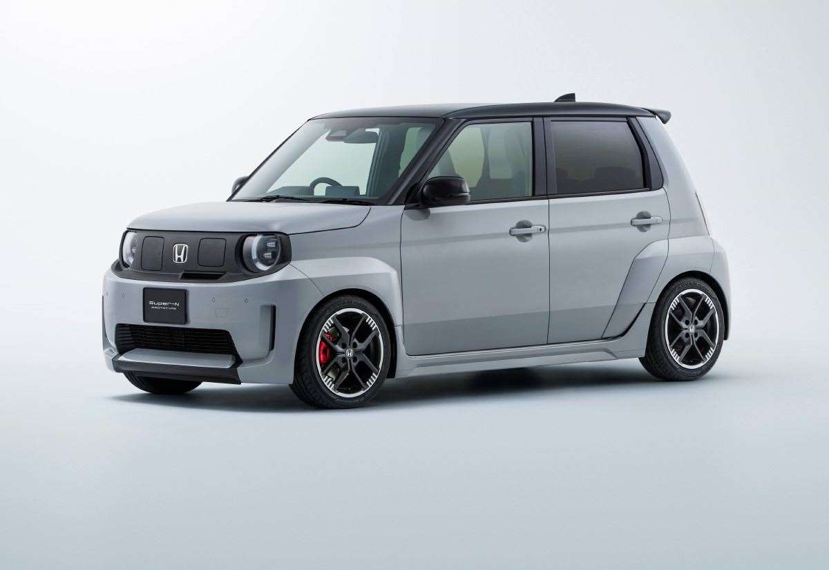 could-a-kei-car-be-key-to-making-a-wheeled-tardis?
