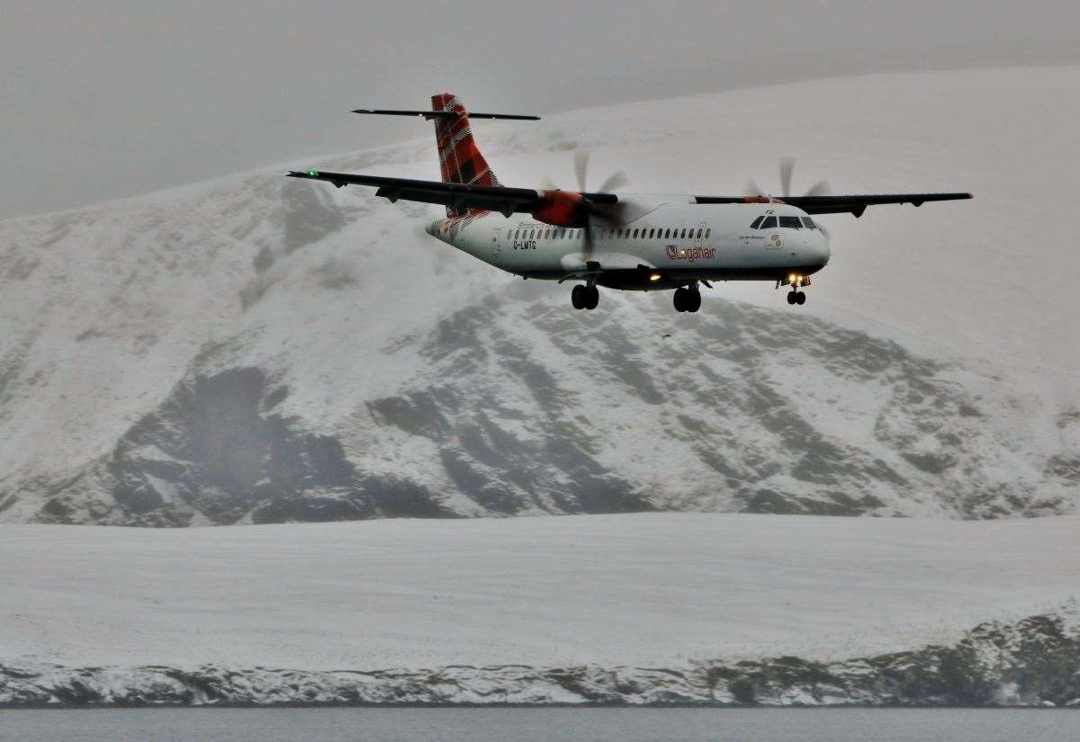 airline-passengers-offered-free-rebooking-amid-prospect-of-disruption-due-to-snow-and-ice