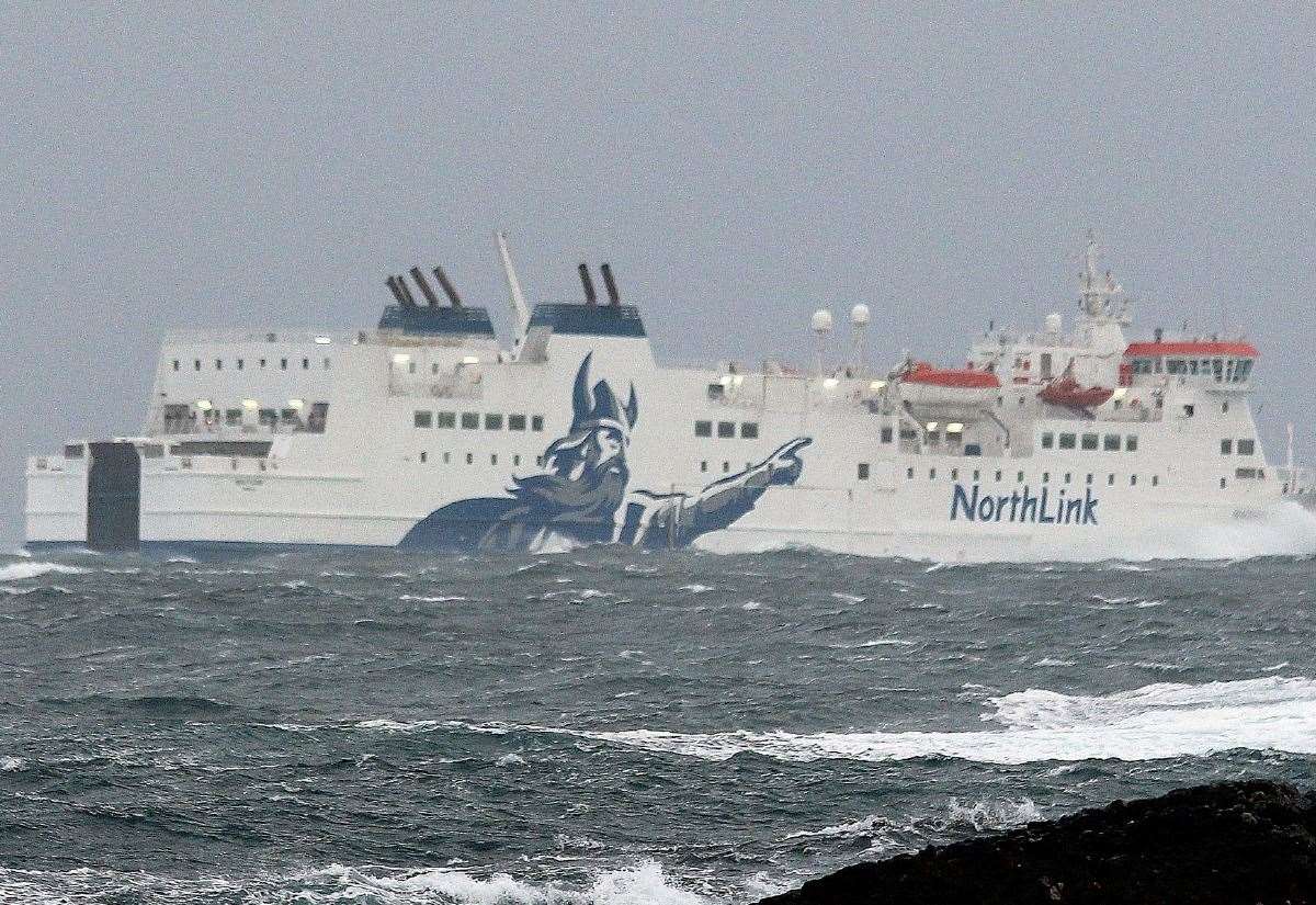 northlink-ferry-to-depart-early-while-others-face-delays-amid-latest-weather-related-service-disruption